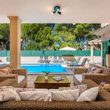 ヴィラ Can Picafort Sleeps 6 With Pool Air Con And Wifi カン・ピカフォルト